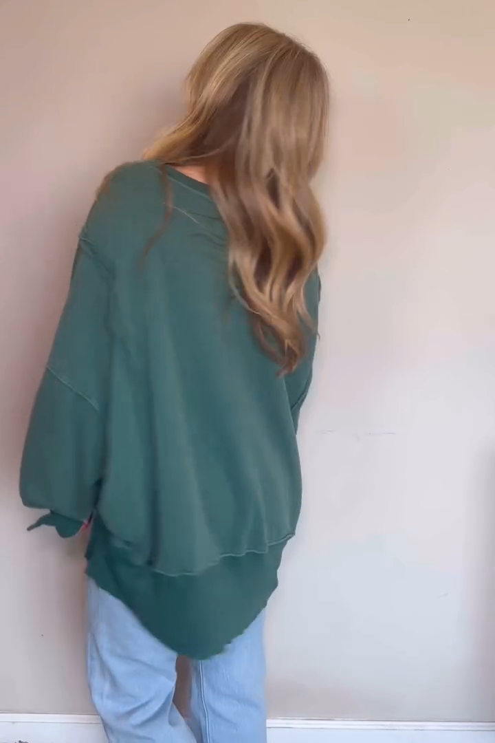 Women's Casual Round Neck Loose Hem Slit Sweatshirt