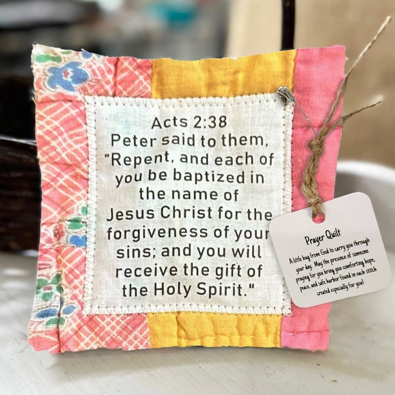 ✝️Prayer Quilt with cross inside