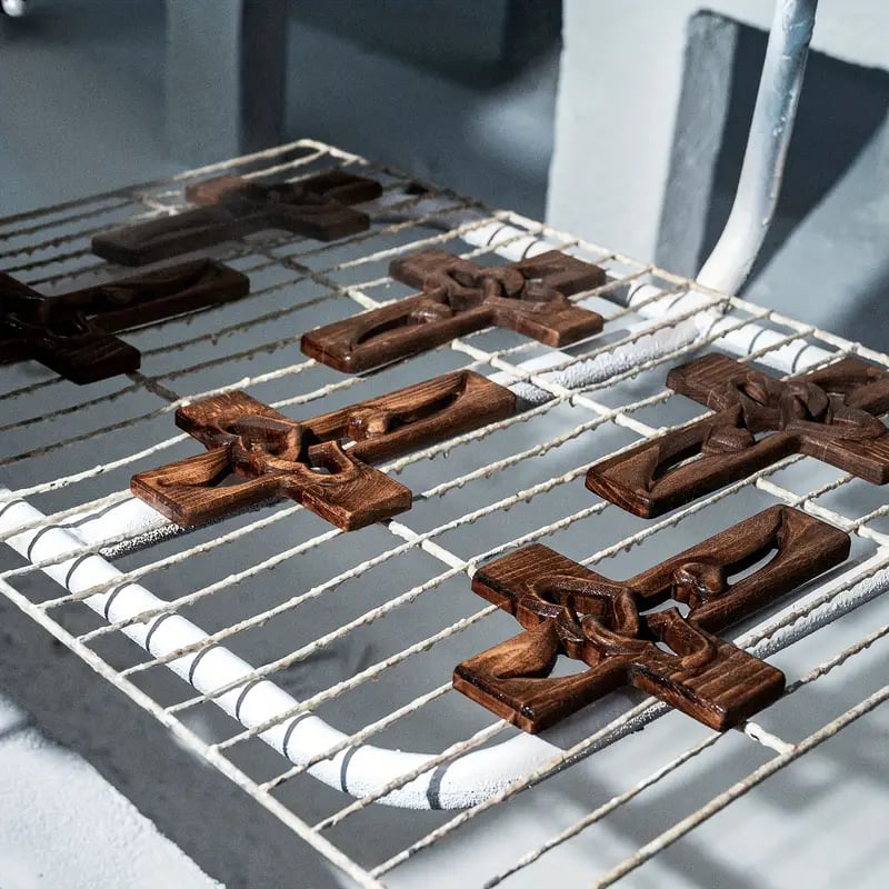 🔥Last Day Sale 49% OFF-❤️Intertwined Hearts Wooden Cross (Limited Handmade 100pcs)