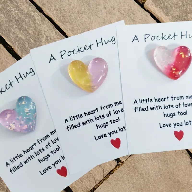🌈🩷Exquisite Pocket Hug Heart with Greeting Cards