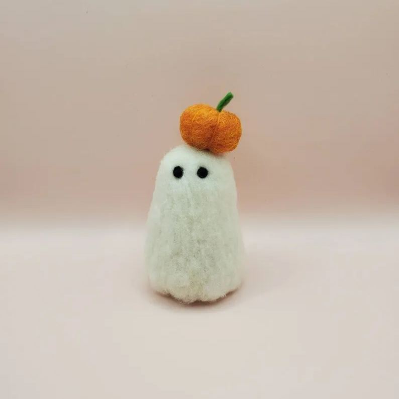 ๐๐ปWool Felted Ghost With Pumpkin