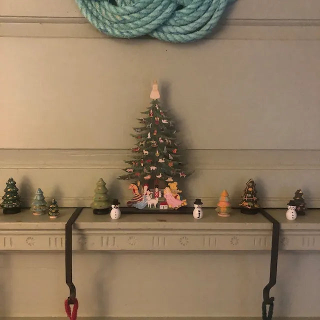 🎄Christmas Tree - Wooden Mantle Ornament