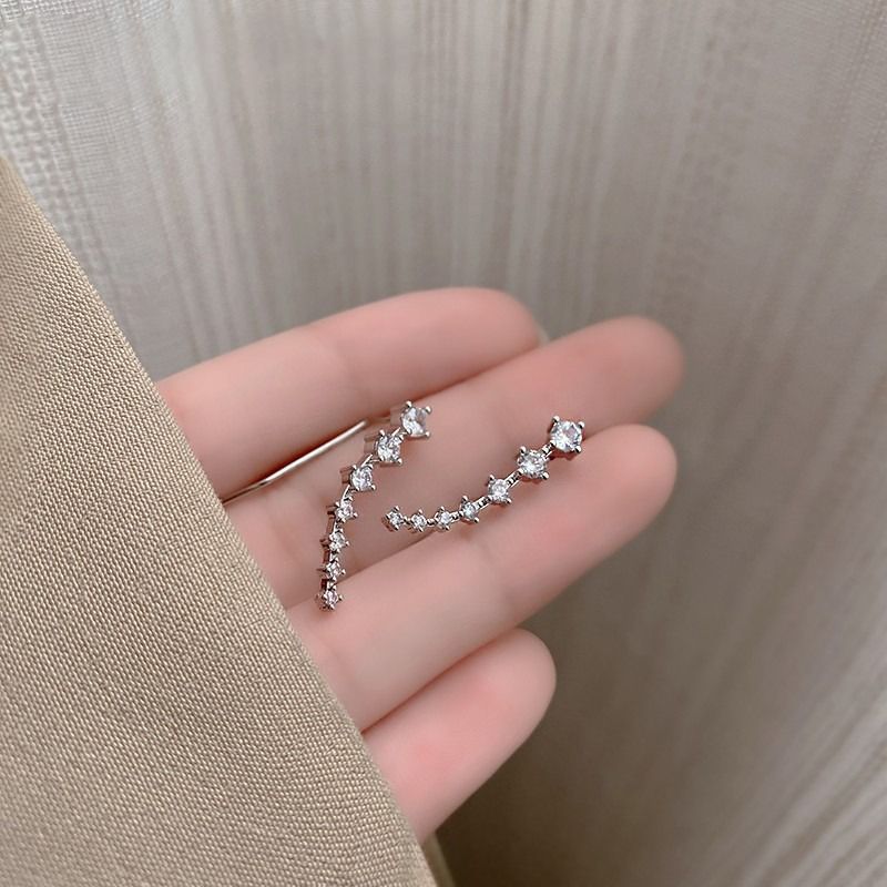👂Seven Star Diamond Stud Earrings