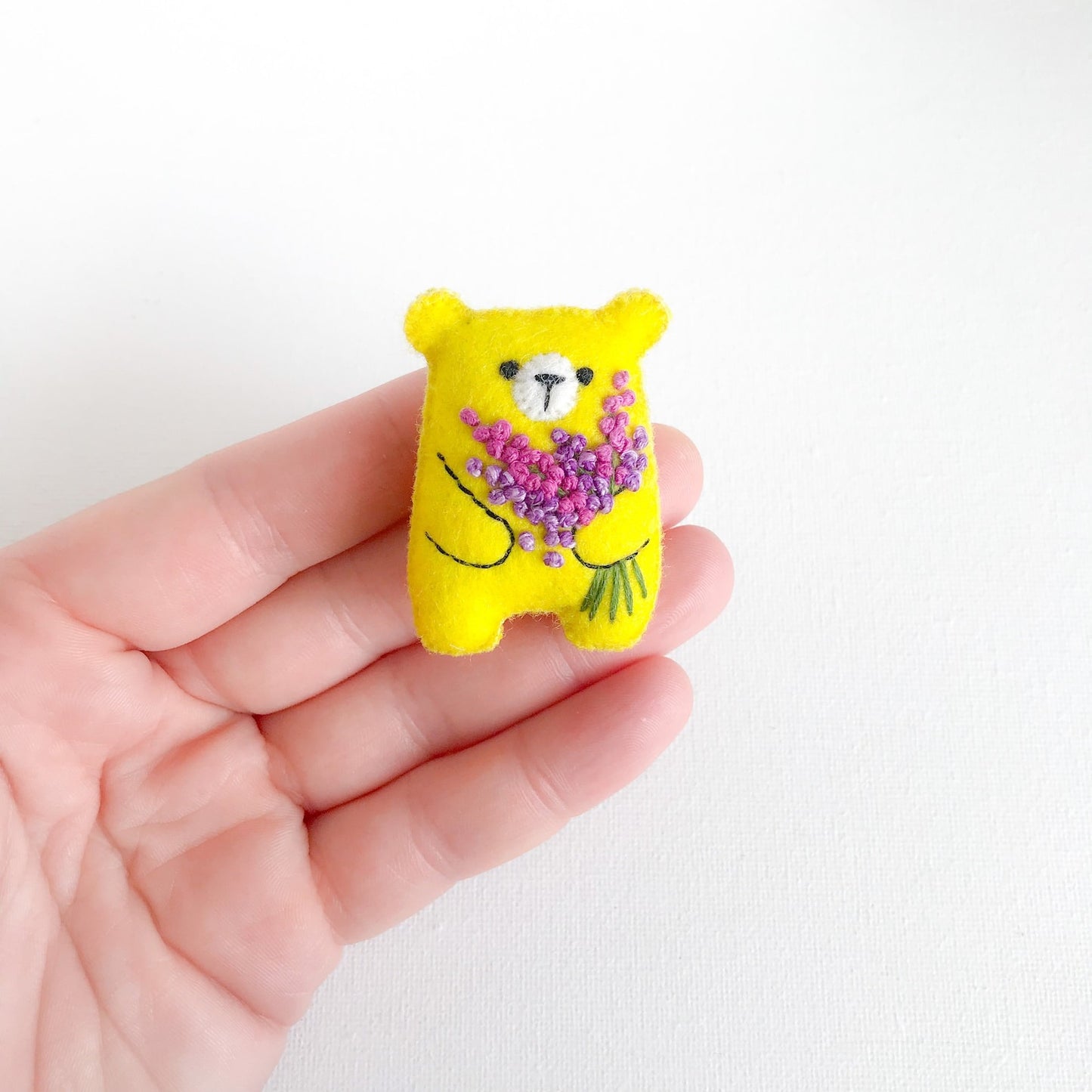 Little Pocket Hug Flowers Bouquet Bear