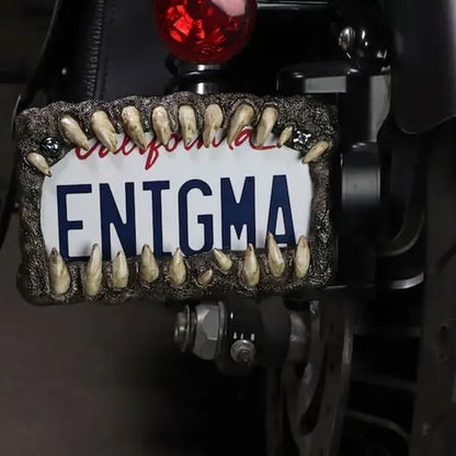 🤩Creature teeth license plate