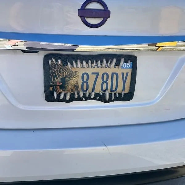 🤩Creature teeth license plate