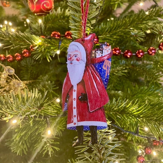 🎅Santa Claus & Three Kittens Wooden Ornament🐈