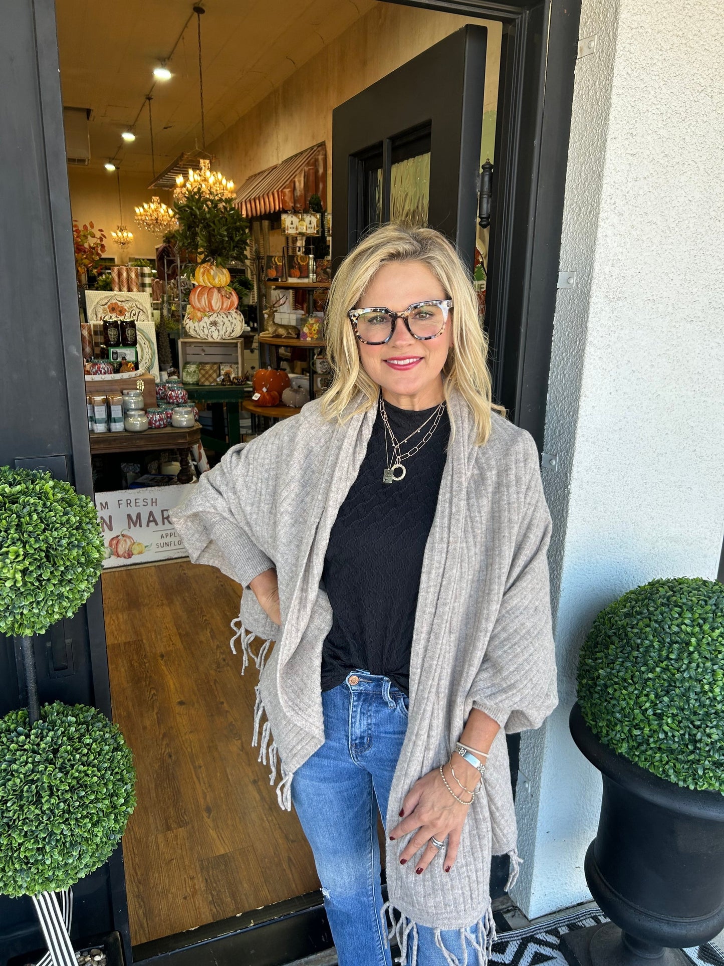 Loose Tassel Cardigan Wrap