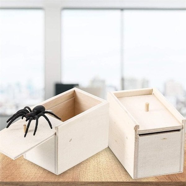 🎁Hot Sale Promotion-49% OFF🤣-Super Funny Crazy Prank Gift Box Spider