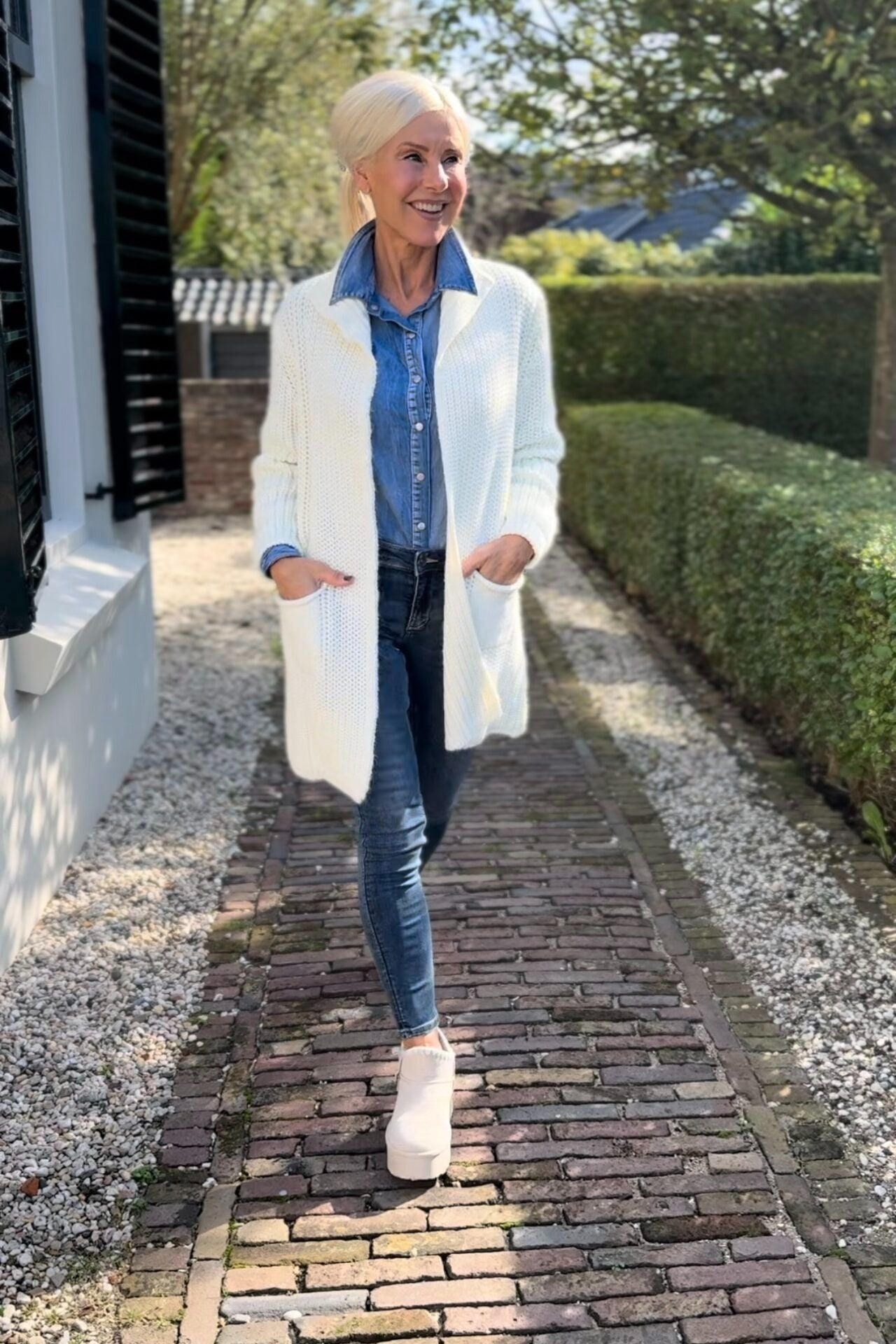 Solid Color Knitted Collar Cardigan with Pockets