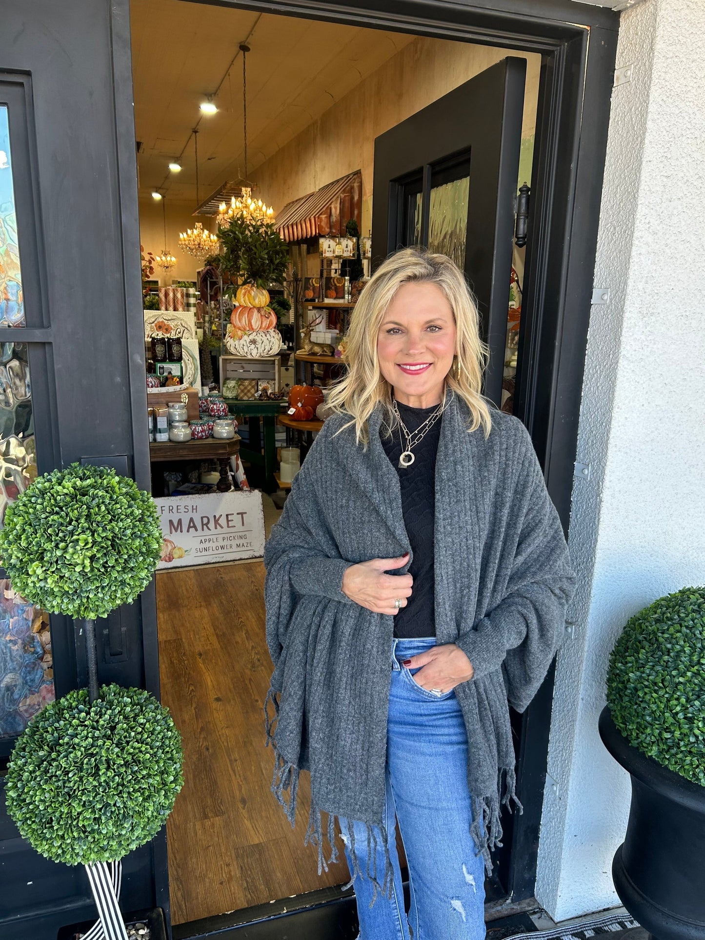 Loose Tassel Cardigan Wrap