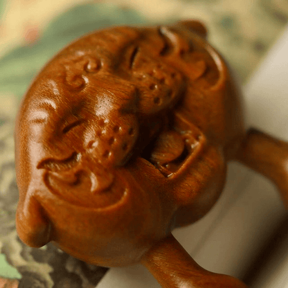 🔥Sandalwood Natural Facial Massager