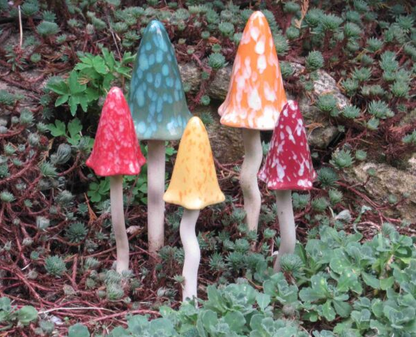 Timeless Toadstools Wind Chimes– Summer Bright Set of 5
