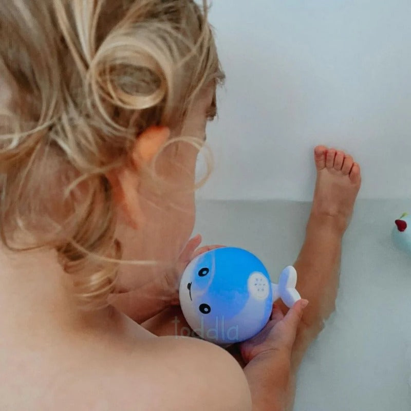 Light-Up Whale Bath Toy – Fun & Safe Bathtime Adventure for Kids