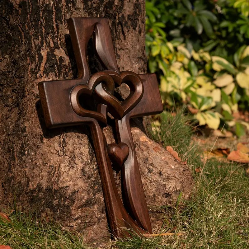 🔥Last Day Sale 49% OFF-❤️Intertwined Hearts Wooden Cross (Limited Handmade 100pcs)