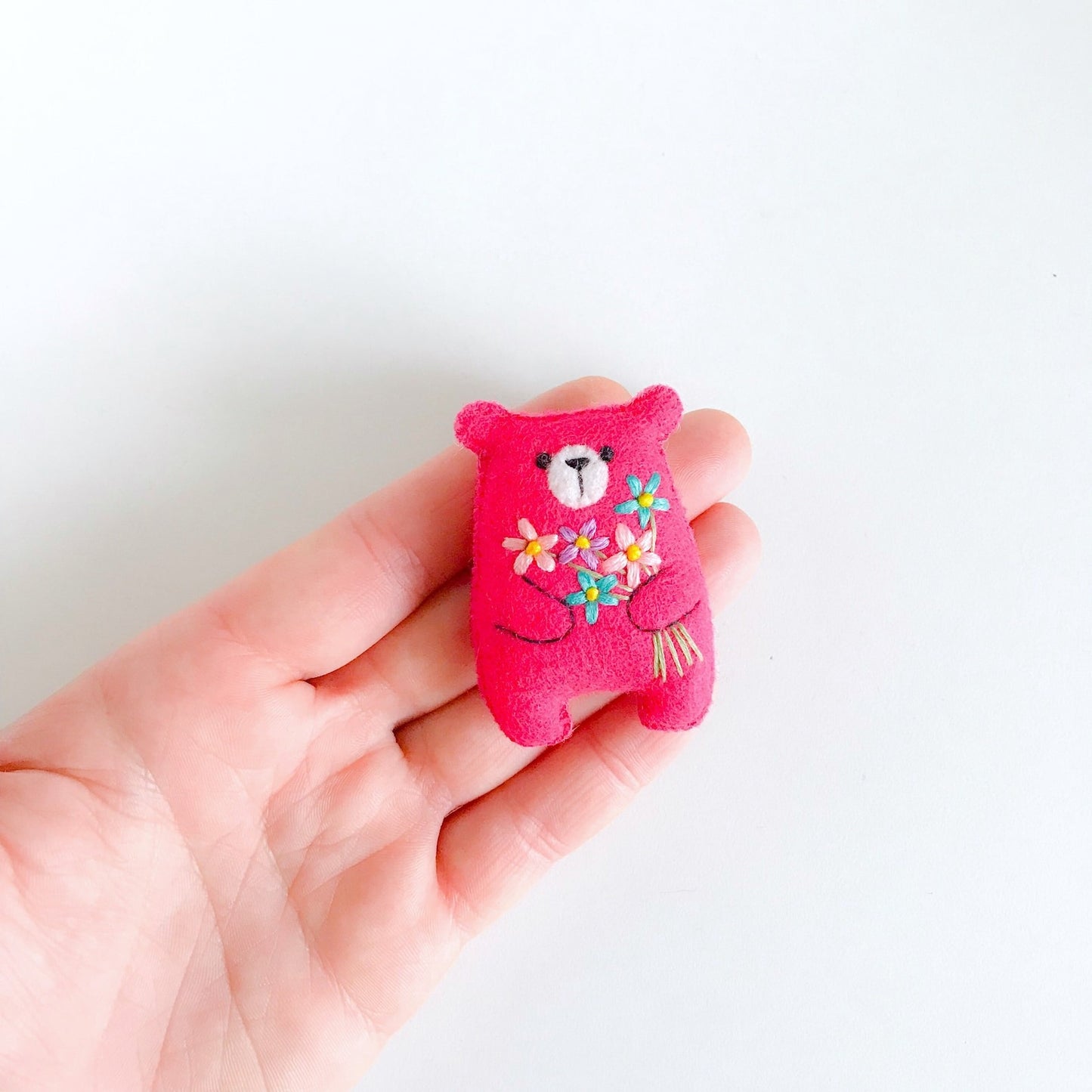 Little Pocket Hug Flowers Bouquet Bear