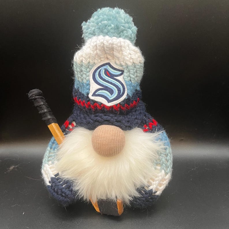 NHL Hockey Gnome🏒