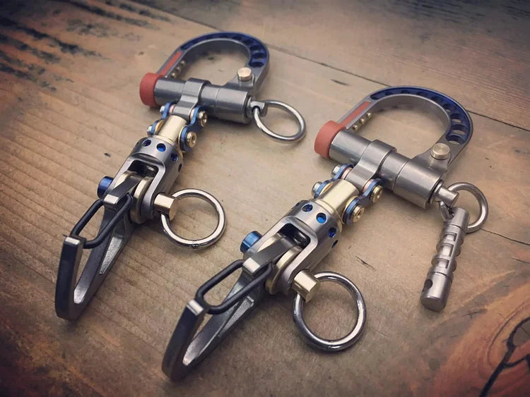 🔥Last Day 70% OFF🎁Handmade full metal cyberpunk keychain