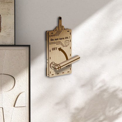 😎Funny Middle Finger Switch Toy