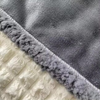 🎁🎄Christmas Hot Sale-The Waterproof CouplesBlanket