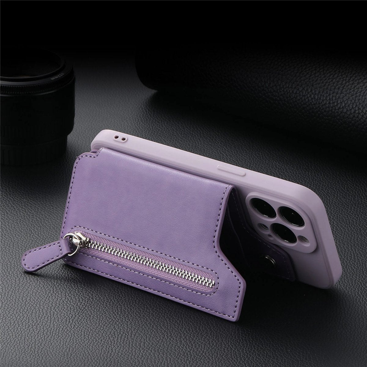 🔥Magnetic Liquid Silicone Shell With Zipper Wallet