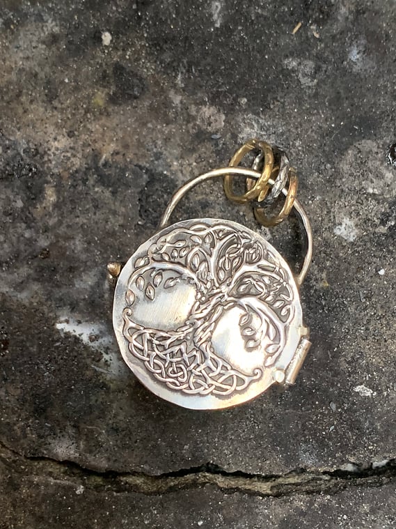 🔥LAST DAY 70% OFF -925 Silver Triple Moon & Tree of Life Locket