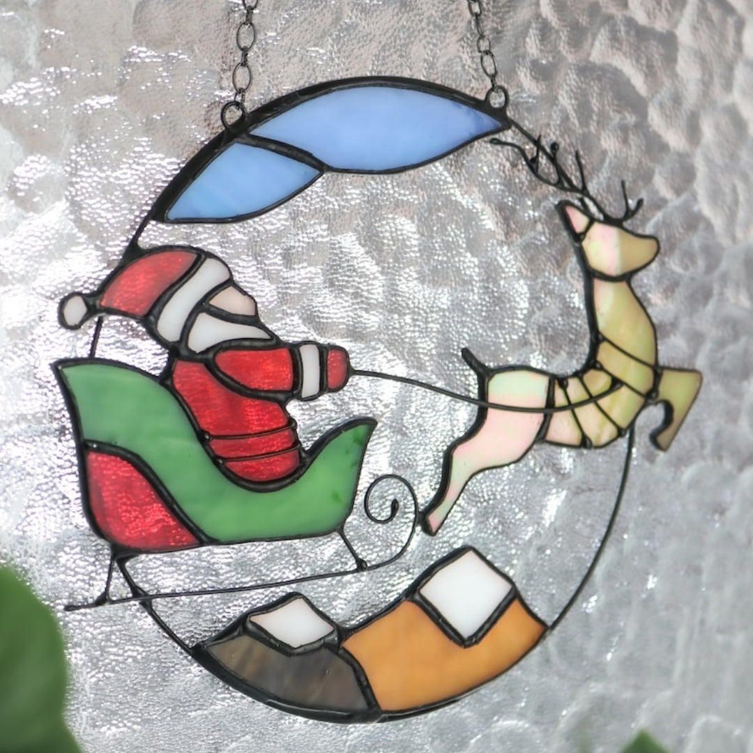 🎅Santa Claus Reindeer Light Catcher🦌