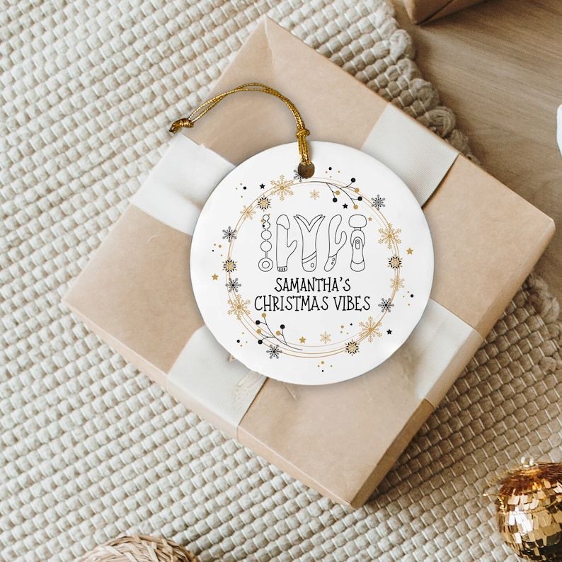 🎁Gift For Friends-Sending Christmas Vibes Ornaments