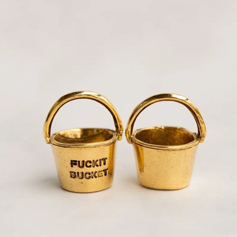🔥Funny Metal Bucket Keychain - 🤣Fuck it Bucket