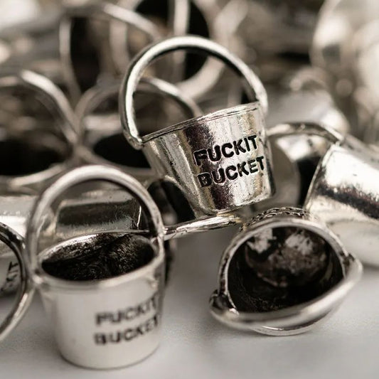 🔥Funny Metal Bucket Keychain - 🤣Fuck it Bucket