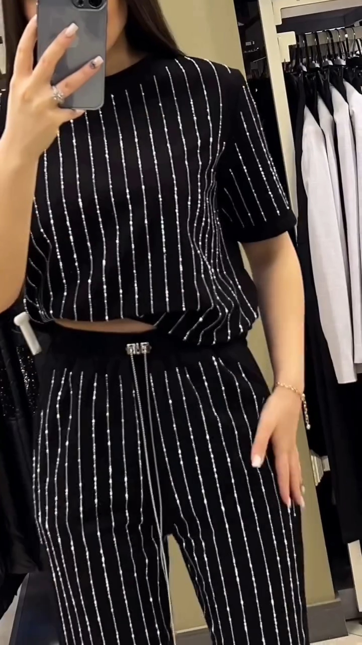 Round Neck Rhinestones Stripe Short Sleeve Two-piece Suit