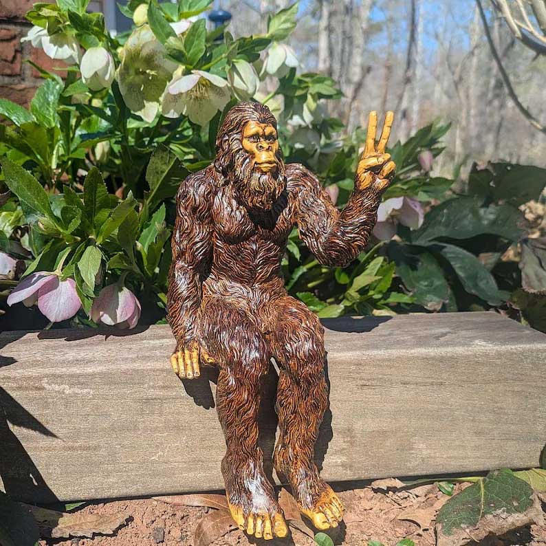 🤣Funny Bigfoot Yeti Statue