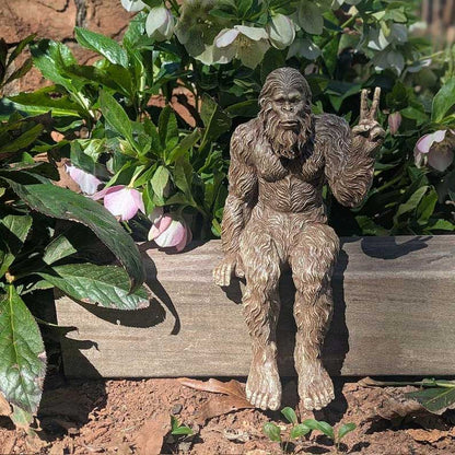 🤣Funny Bigfoot Yeti Statue