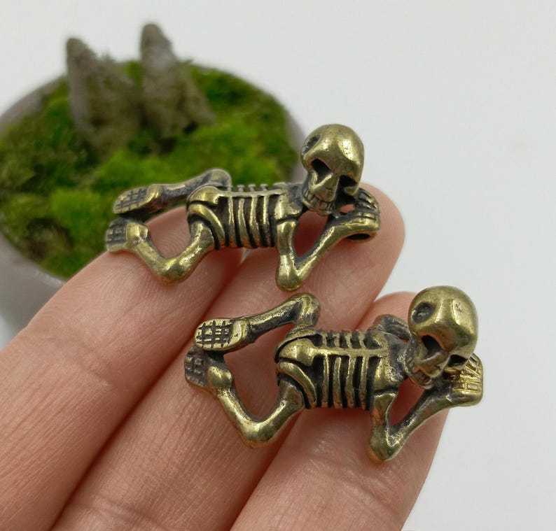 ☠️🔥Mysterious Charm☠️ - Mini Brass Skull Figurine