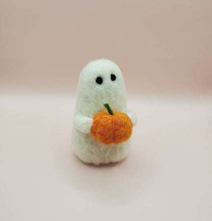 🎃👻Wool Felted Ghost With Pumpkin