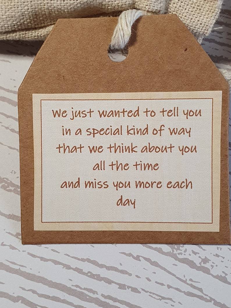 🌲 Warm wooden carvings - Hug stone 🌲