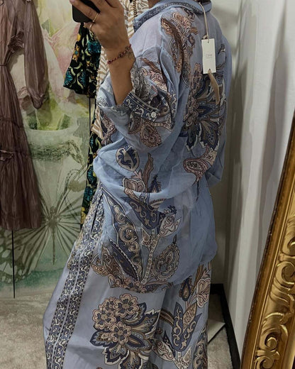 Comfortable and Chic Paisley Print Loungewear Set