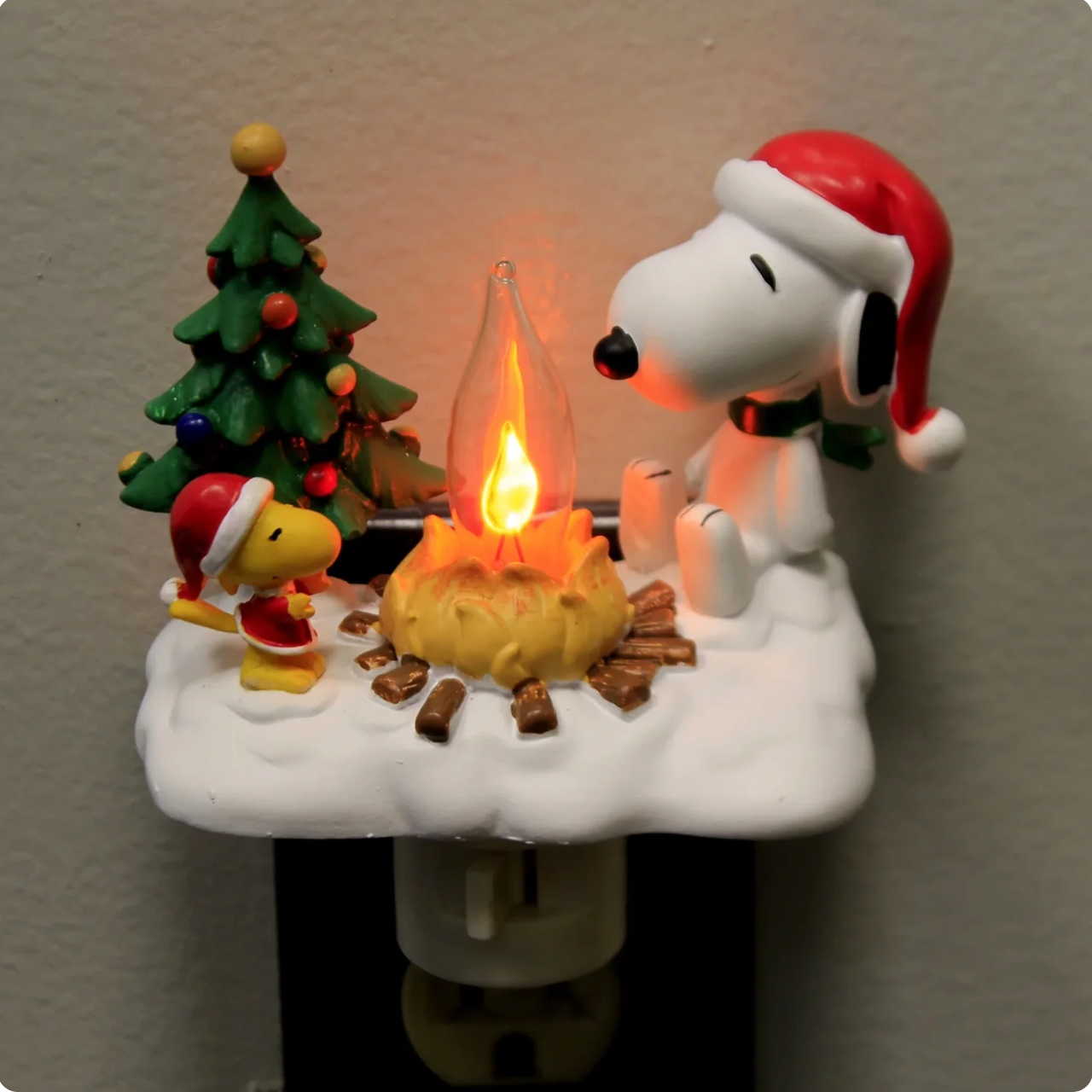 🔥Last Day Sale Price | 2024 Snoopy Christmas Campfire Flickering Nightlight✨🔥👻