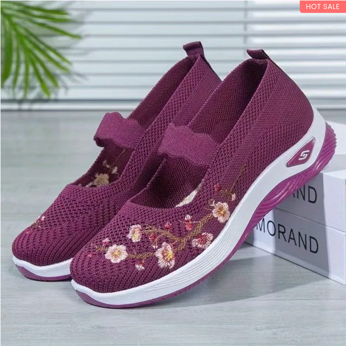 Women's Floral Embroidered Flats