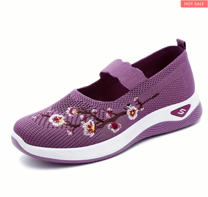 Women's Floral Embroidered Flats