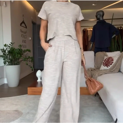 ⏳Limited time 50% off💥Women's two-piece set of plain short-sleeved tops and pants