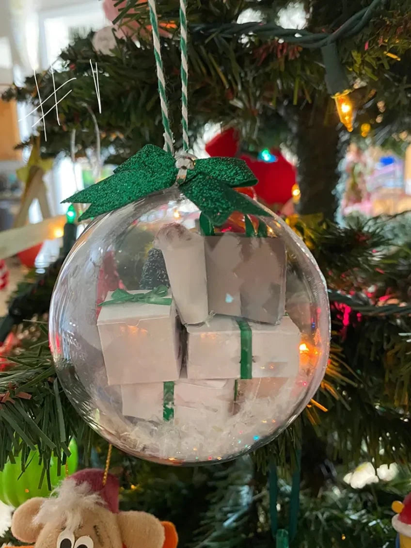 🤣🎁Funny Christmas Giftbox Ornament