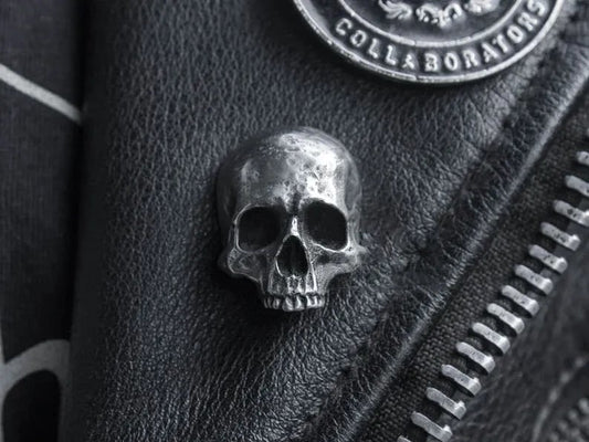 Retro Gothic Skull Brooch