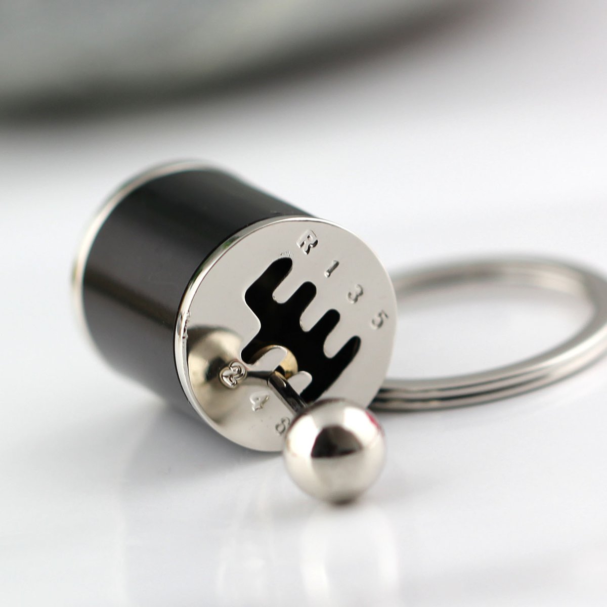 🔥 🚗6-speed Manual Transmission Gearbox Keychain
