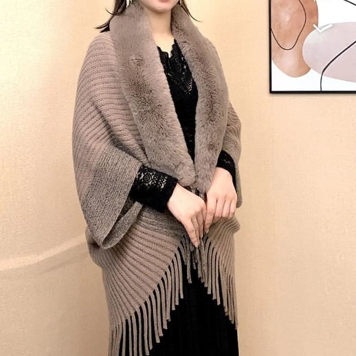 🔥Winter Knit Fringe Fur Collar Shawl