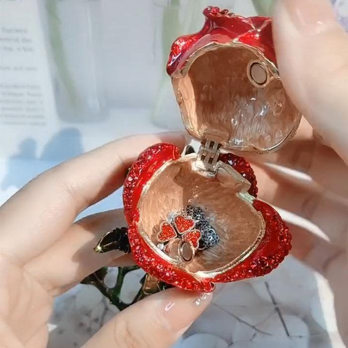 ❤️Perfect Gift - Magic Lucky Four Leaf Clover Necklace