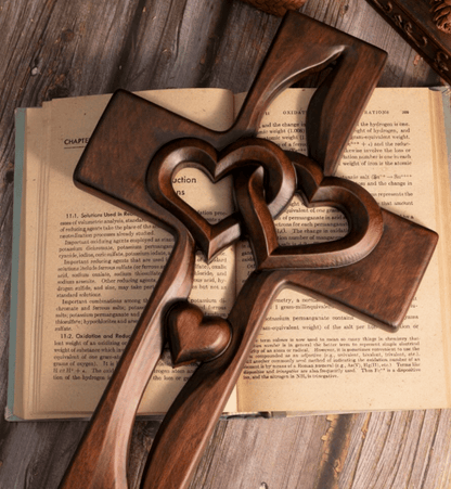 🔥Last Day Sale 49% OFF-❤️Intertwined Hearts Wooden Cross (Limited Handmade 100pcs)