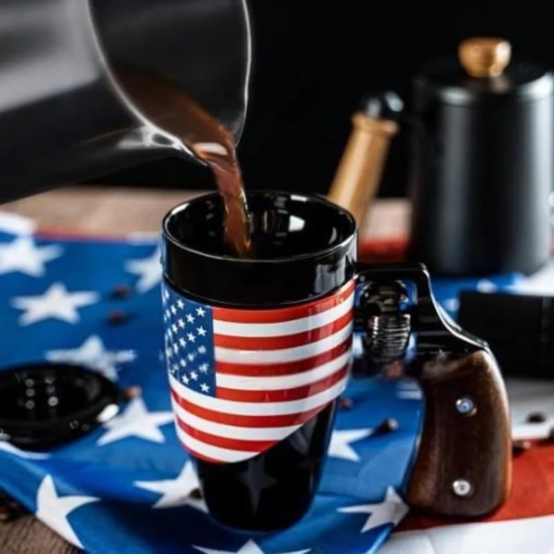 Revolver Coffee Cup with Rotatable Wooden Handle