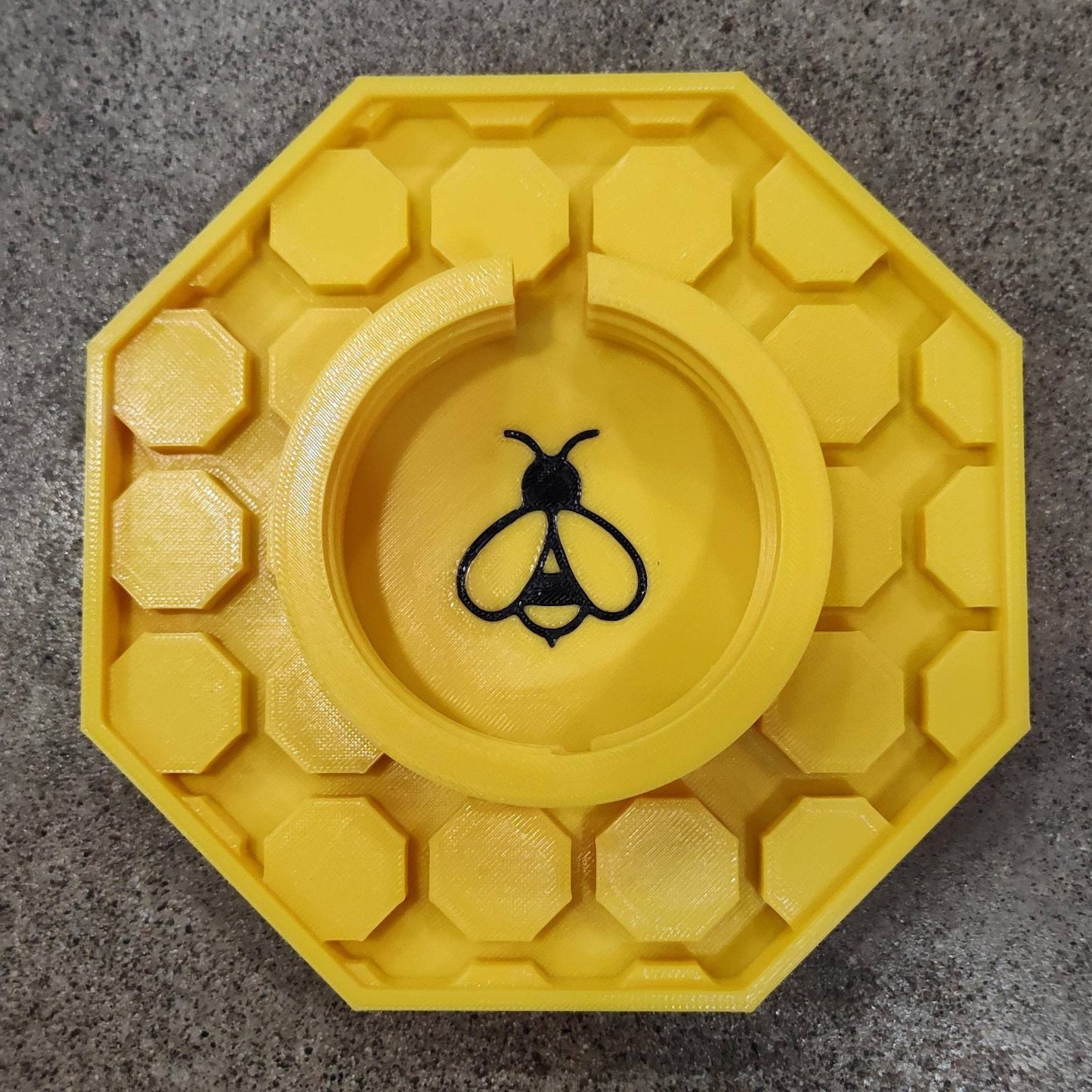 🔥Hot Sale 49% OFF - 🐝💦Bee Watering Dish (3D Printed)