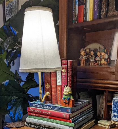🎄The "Classic" Literary Lamp - Battery Powered